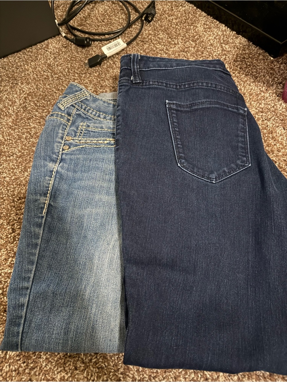 Women’s Dark Blue Denim Jeans - Classic Fit